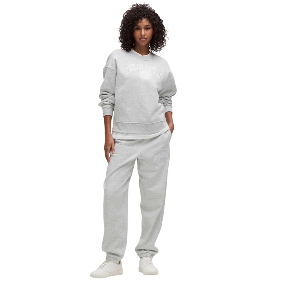 Lululemon Perfectly Oversized Crew
Graphic Embroidered Women's Size M/L